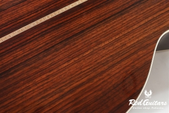 OM-28E Modern Deluxe